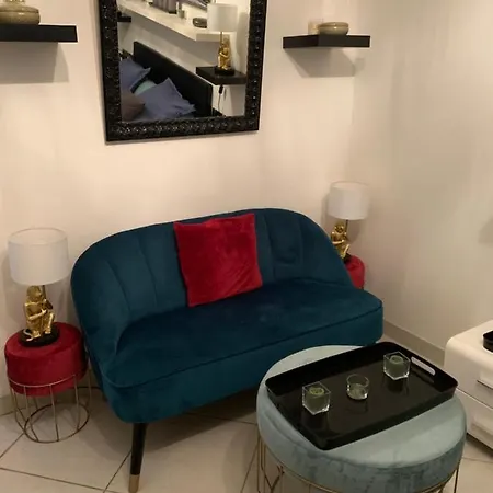 Chambre Dans Borrigo * Μεντόν