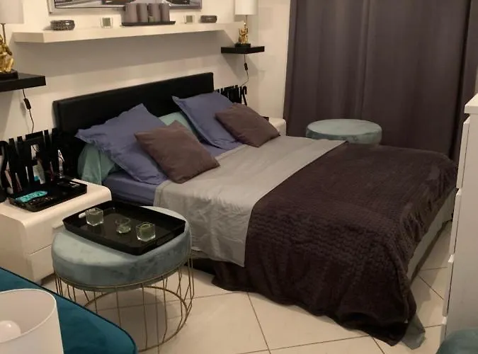 Chambre Dans Borrigo Ментона